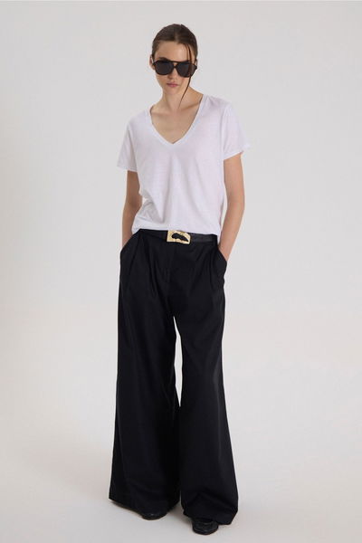 Remera V Estela Blanco