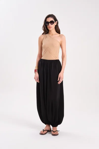 Body Tanger Nude