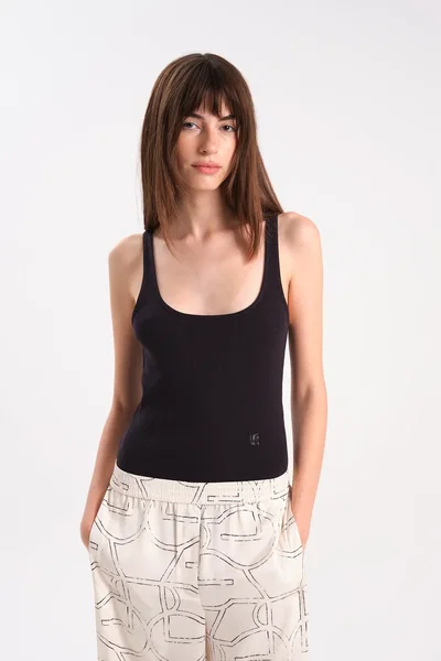 Musculosa U Nila Negro