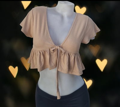 Crop Top Abierto Con Volados 