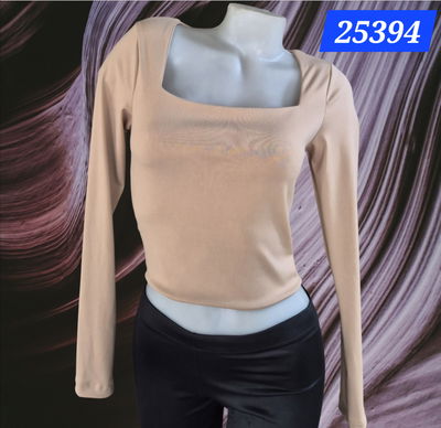 Remera Escote Cuadrado Tela Delantera Doble