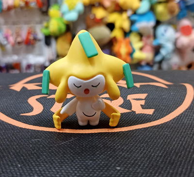Jirachi 4cm aprox Figura Gashapon Pokemon
