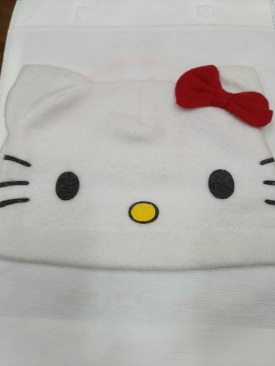 Kitty Gorro polar