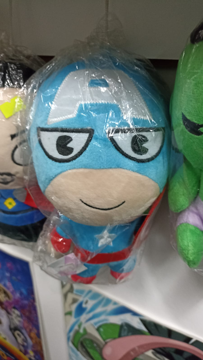 Capitan America Peluche Mediano Marvel