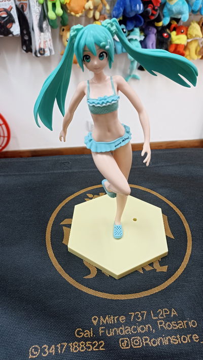 Miku Figura Sin caja 25cm aprox