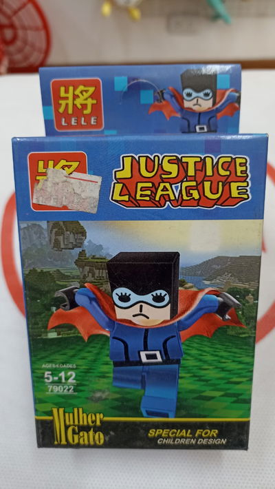 Gatubela Figura Simil Lego DC