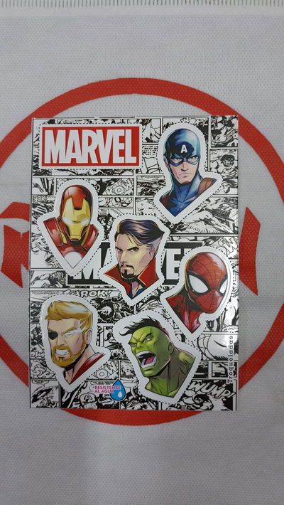 Marvel Avengers Plancha de Stickers troqueladas - Resistente al Agua - Ideal Termos