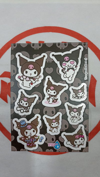 Kuromi Sanrio Plancha de Stickers troqueladas - Resistente al Agua - Ideal Termos