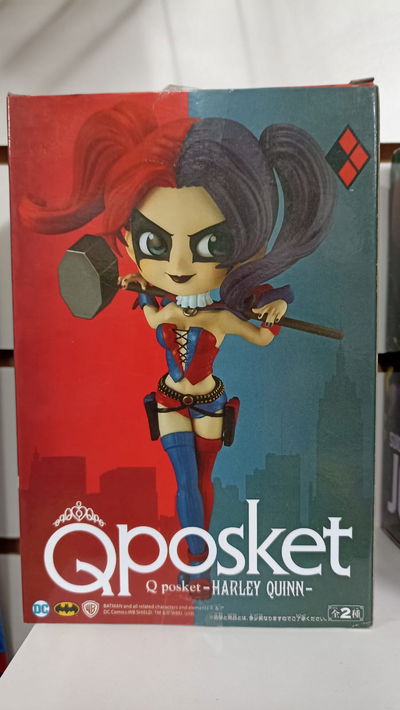 Harley Quinn Figura Dc Comics en caja - tipo Q posket