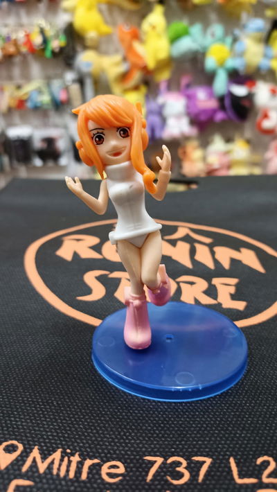 Nami Egghead Gashapon 10cm Figura One Piece