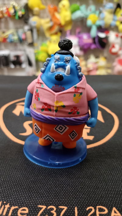 Jinbe Egghead Gashapon 10cm Figura One Piece