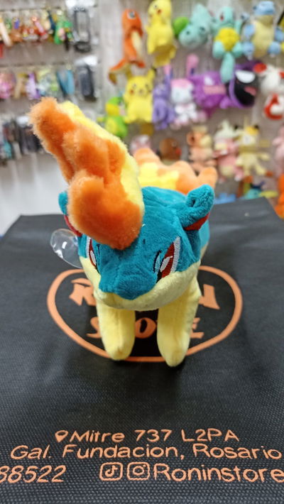 Quilava Peluche Pokémon mediano