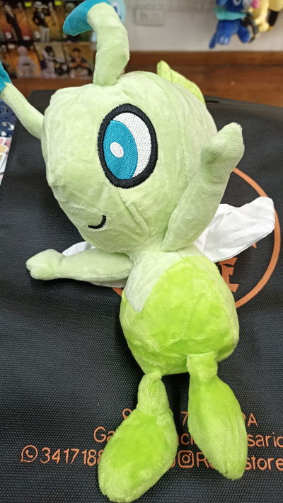 Celeby Peluche Pokémon mediano