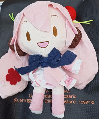 Sakura Miku Peluche Vocaloid