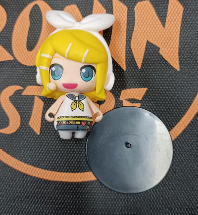 Rin Gashapon Figura Vocaloid 02