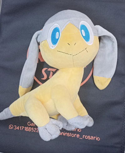 Helioptile Peluche Pokémon mediano 02