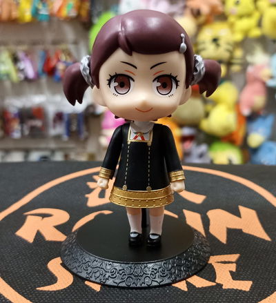 Becky Blackbell Gashapon Figura Spy × Family 01