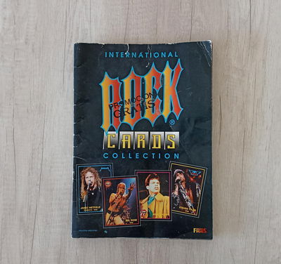 Álbum de Figuritas Rock Cards - International Colection (26/200)