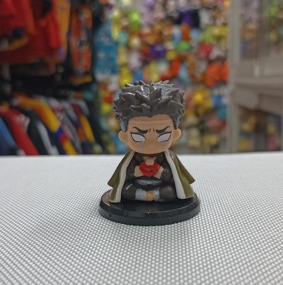 Gyomei Himejima chibi sentado Gashapon Figura Kimetsu no Yaiba - Demon Slayer