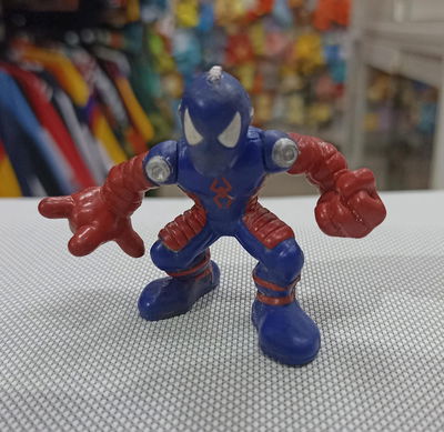 Spiderman 03 - 8cm Gashapon - Superheroe SD - Marvel