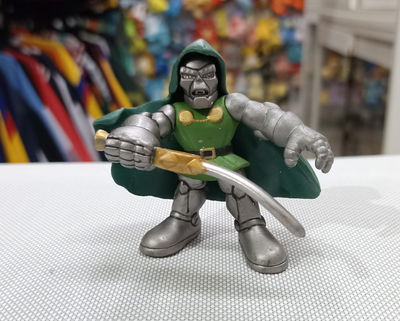Doctor Doom - 8cm Gashapon - Superheroe SD - Marvel