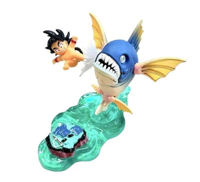 Diorama Goku pateando pescado 6cm Figura Dragon Ball con caja
