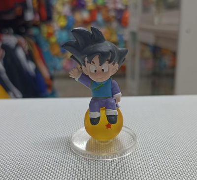 Gotenks kid Gashapon 6cm Figura Dragon Ball Sobre Esfera
