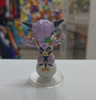 Ginyu Fuerzas Ginyu Gashapon 6cm Figura Dragon Ball Sobre Nave Esfera