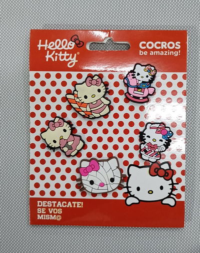 Set 5 Pines de Crocs Sario 02