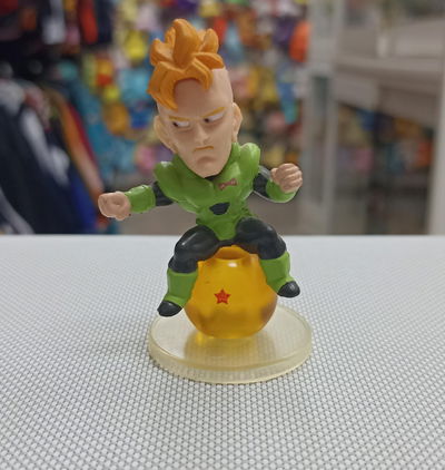 Androide 16 A16 Gashapon 6cm Figura Dragon Ball Sobre Esfera