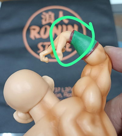 Producto outlet 06 Figura Ten Shin Han Mano Pegada