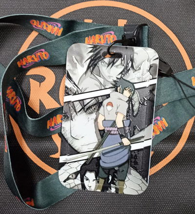Sasuke 01 Porta Sube Naruto - Porta Tarjeta con relieve y correa 