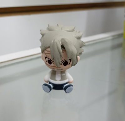 Sanemi chibi sentado Gashapon Figura Kimetsu no Yaiba - Demon Slayer