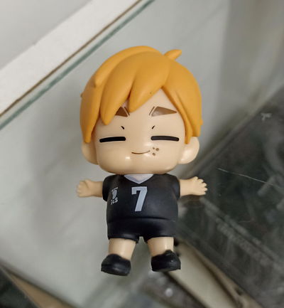 Atsumu Miya Dormido Gashapon Figura Haikyuu