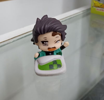Tanjiro Kamado dormido Gashapon Figura Kimetsu no Yaiba - Demon Slayer