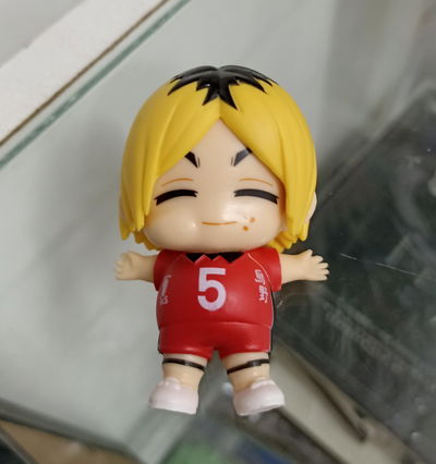 Kenma Kozume Dormido Gashapon Figura Haikyuu