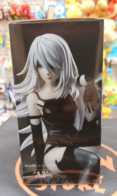 A2 Figura Nier Automata con caja