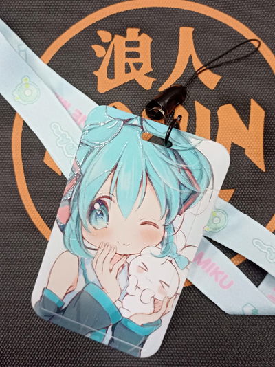Miku 05 Porta Sube Vocaloid - Porta Tarjeta con relieve y correa