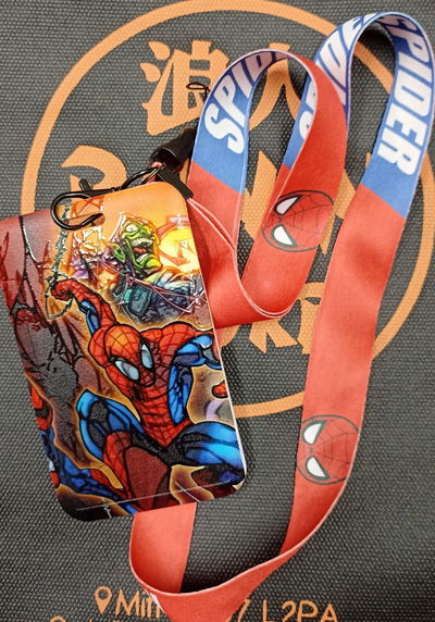 Spiderman 02 Porta Sube Marvel - Porta Tarjeta con relieve y correa