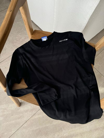 CAMISETA TÉRMICA NEGRA