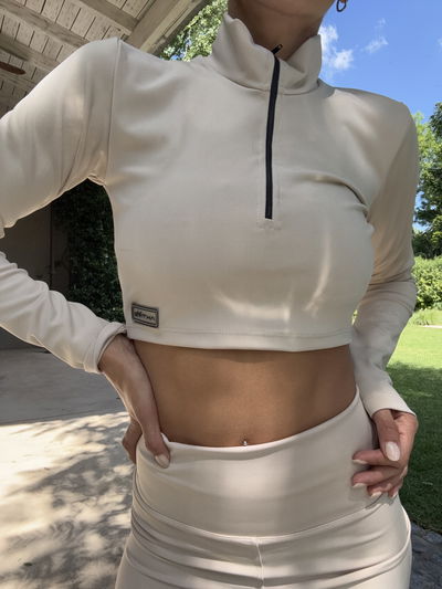 CROP TOP MANGA LARGA COMFORT FLEX BEIGE