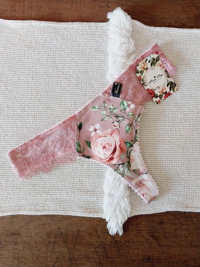 Culottin ROSAS con puntilla