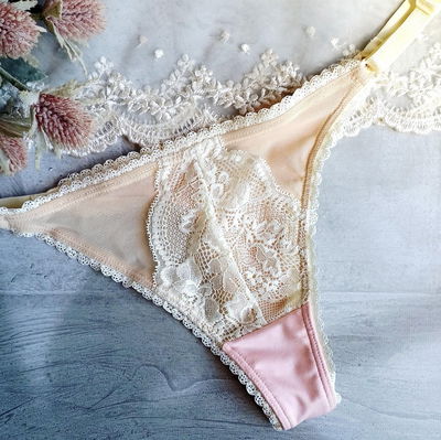 Tanga Tiffany Powernet Beige