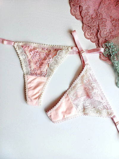 tanga less regula ble rosa