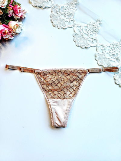 tanga lentejuelas tostadas