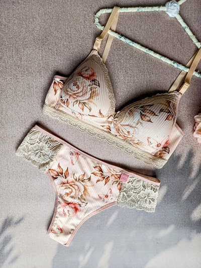 conjunto Carola morley flores