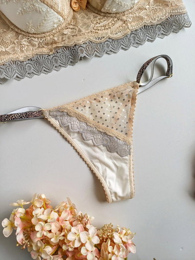 Colaless de tul con detalle de lentejuelas