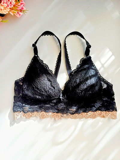 Conjunto Carola Puntilla Negra con Tostado