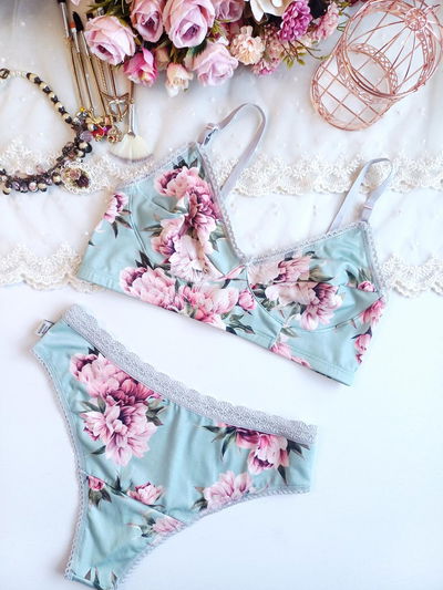 Conjunto Pía Modal Flores Celeste