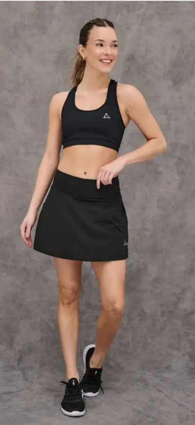 POLLERA SHORT CON BOLSILLOS NEGRA